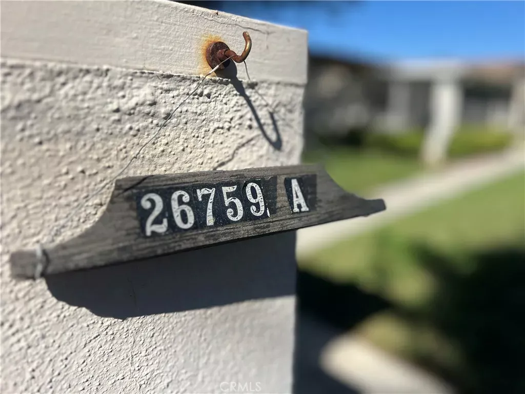 Property Photo: 26759 Whispering Leaves CA 91321