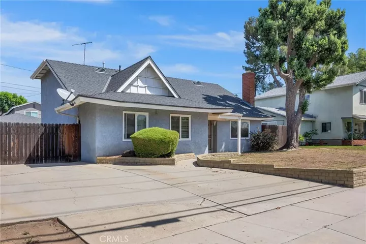 Property Photo: 537 E Juanita CA 91773