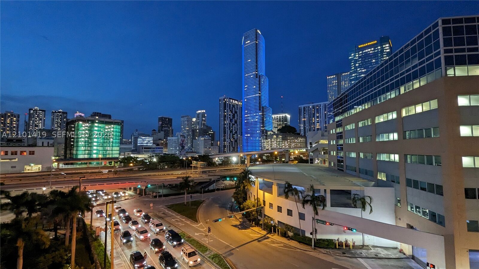 Property Photo:  350 S Miami Ave 701  FL 33130 