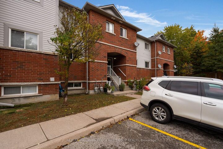 Property Photo:  245 Ferndale Drive S 58  ON L4N 0T6 