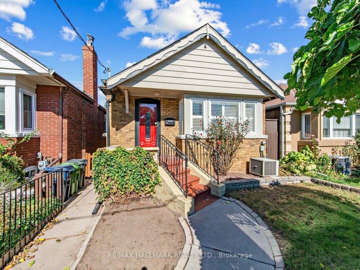 Property Photo:  224 O' Connor Drive  ON M4J 2T4 