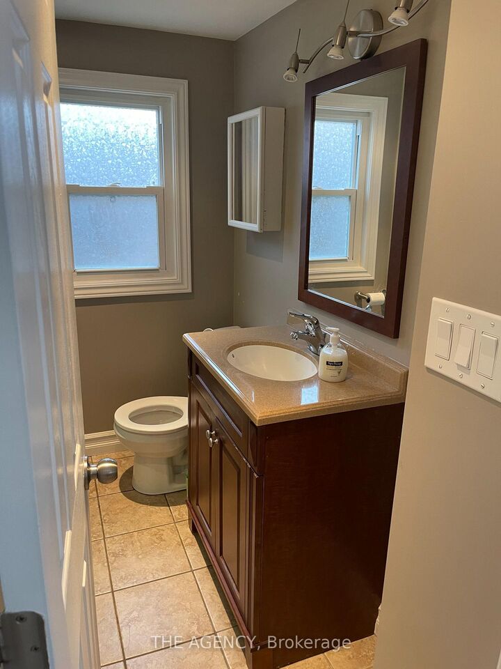 Property Photo: 282 Terrace Drive ON L4P 2Y8