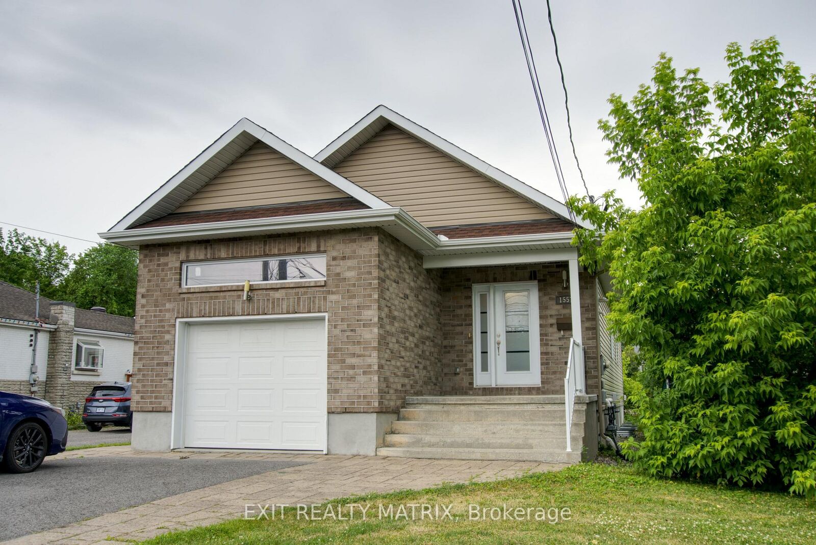 Property Photo:  1557 Belcourt Boulevard  ON K1C 1M3 