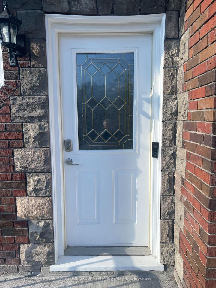 Property Photo:  236 McNaughton Avenue  ON L1H 3B6 