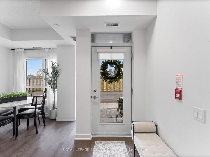 Property Photo:  251 Manitoba Street S 132  ON M8Y 0C7 