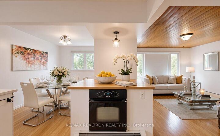 Property Photo:  20201 Yonge Street  ON L9N 1B1 