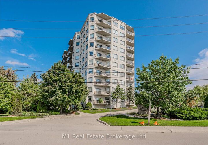 Property Photo:  60 Wyndham Street S 207  ON N1E 7H7 