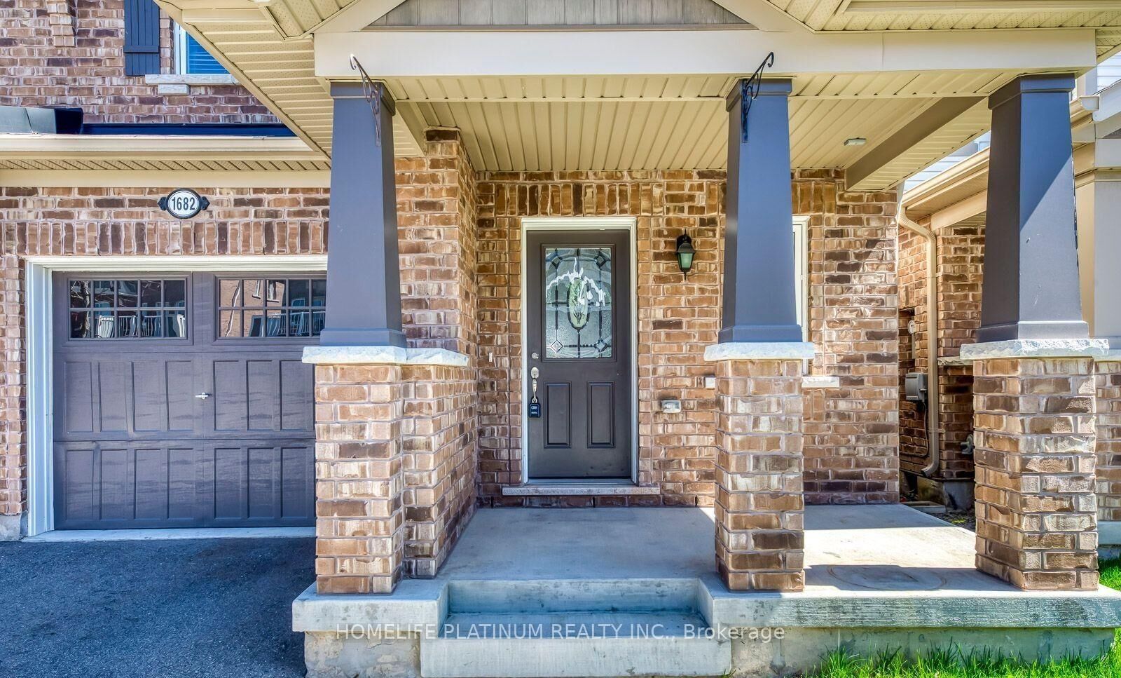 Property Photo:  1682 Copeland Circle  ON L9T 8X8 