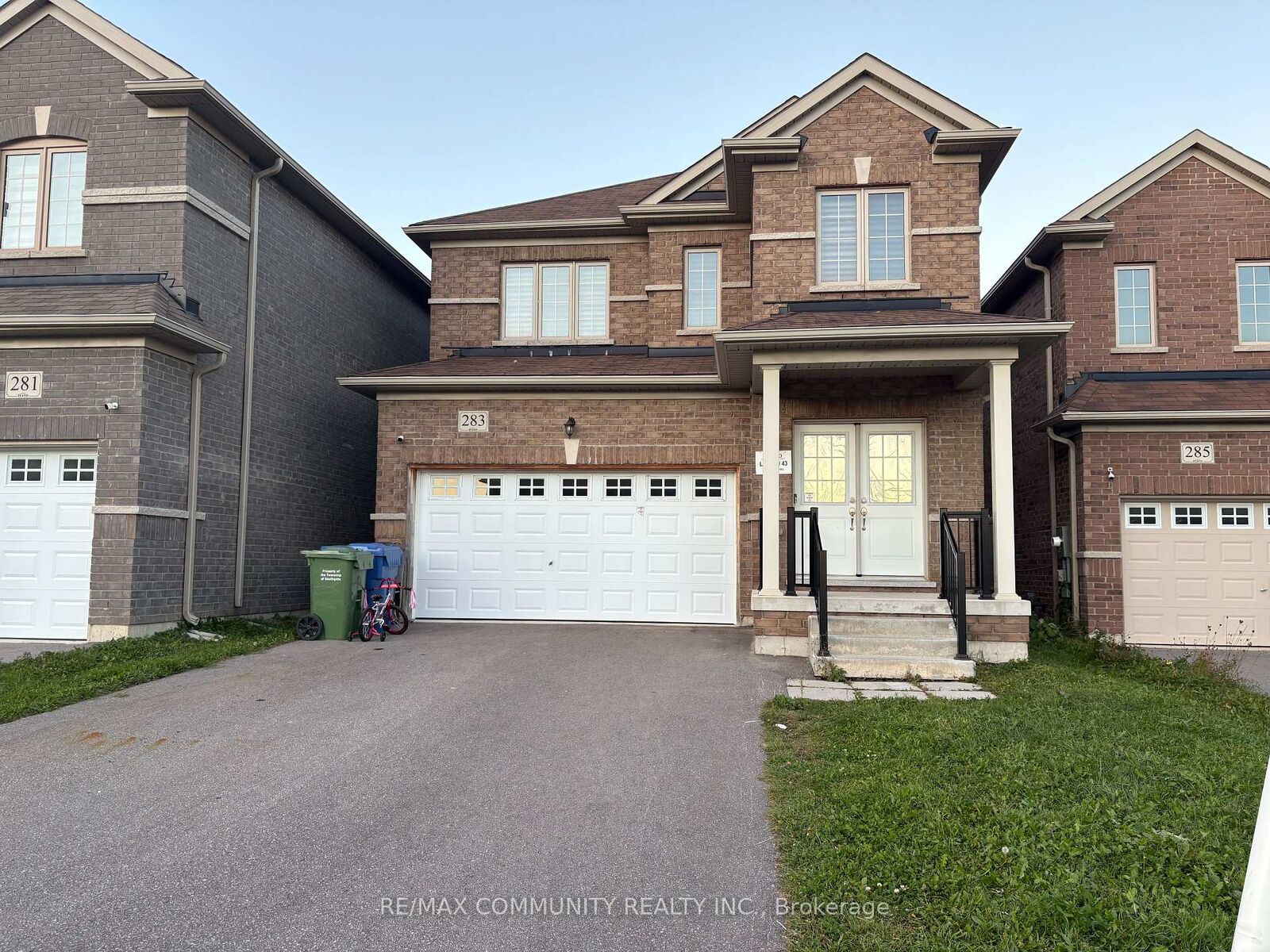 Property Photo: 283 Ridley Crescent ON N0C 1B0