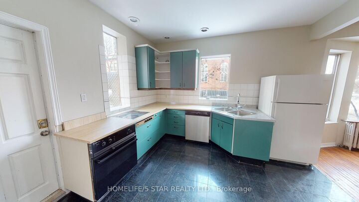Property Photo:  642 Dovercourt Road Apt 1  ON M6H 2W6 