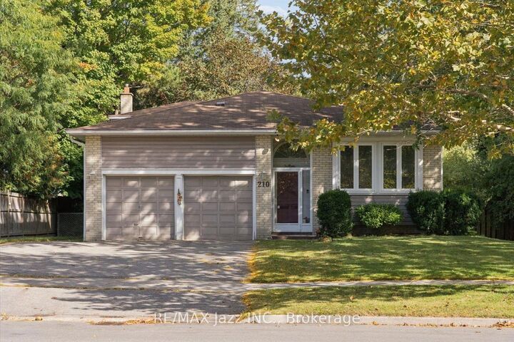 Property Photo:  210 Murray Drive  ON L4G 2C5 
