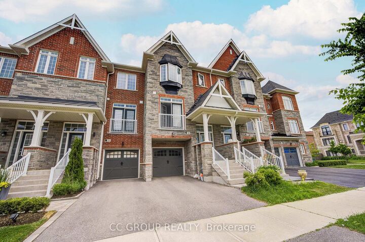 Photo de la propriété:  138 Farooq Boulevard S  ON L4H 4S1 