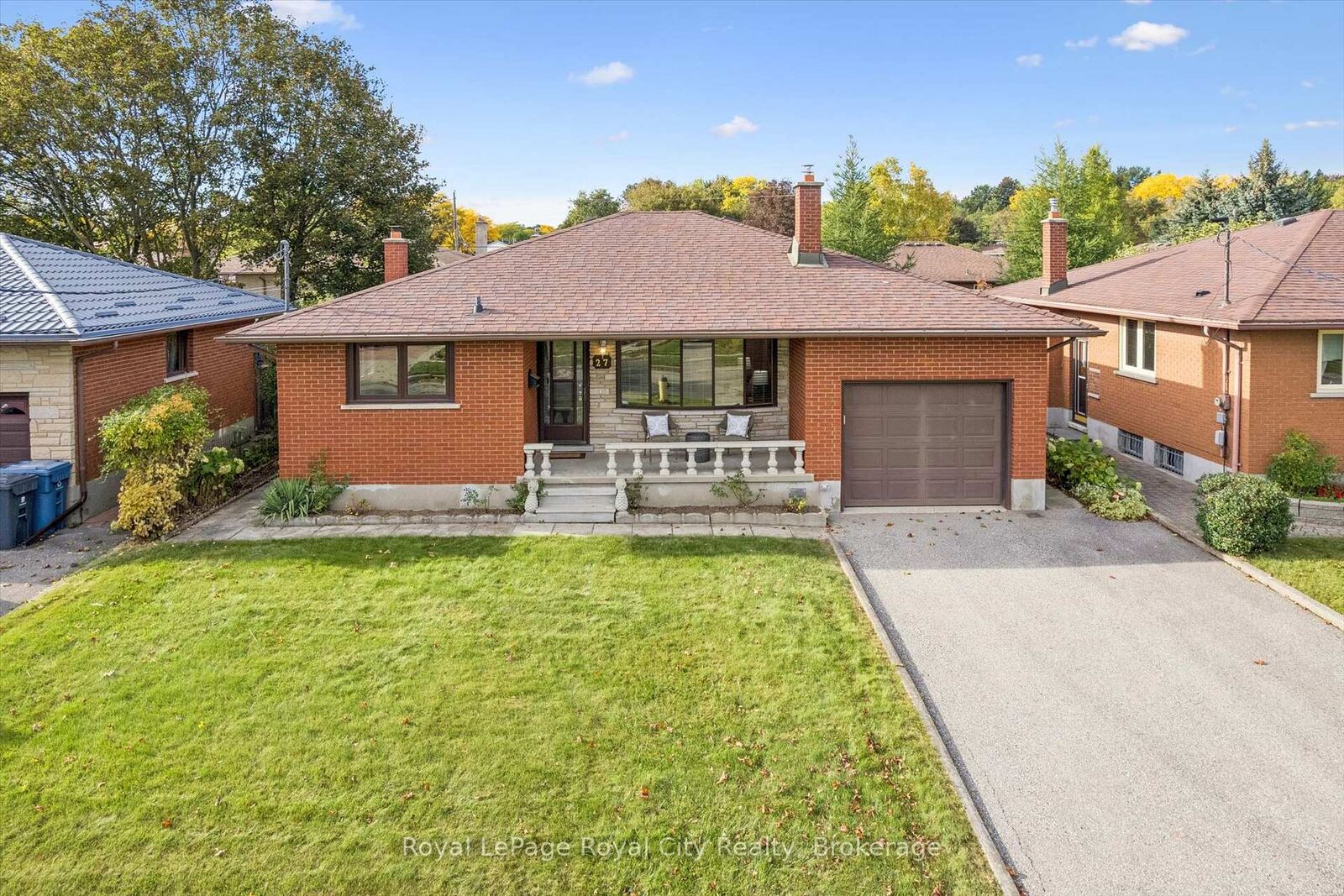 Property Photo:  27 Palermo Crescent  ON N1E 2J8 