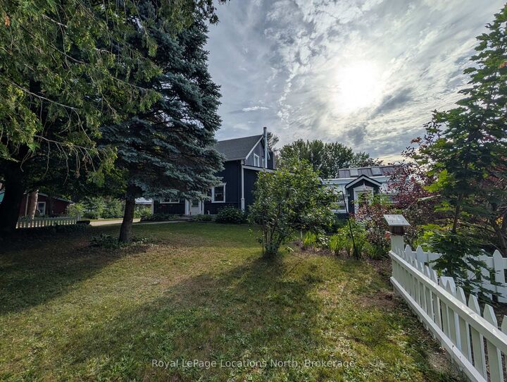 Property Photo:  236 Phillips Street  ON L0M 1S0 