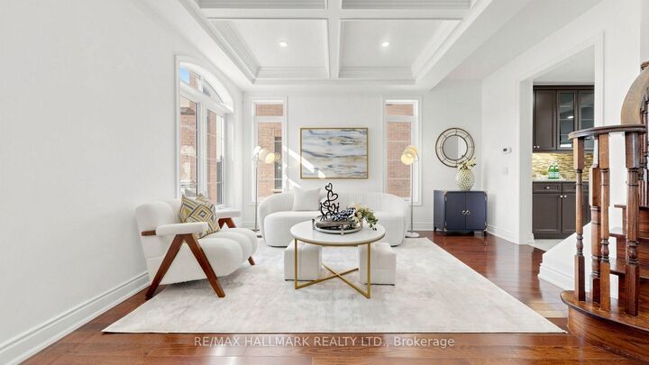 Property Photo:  6 Tentone Court  ON L4S 0E2 