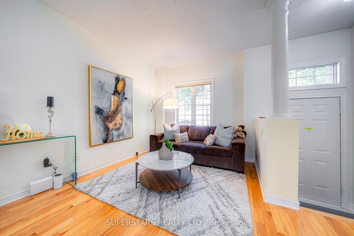 Property Photo:  23 Observatory Lane 26  ON L4C 0M7 