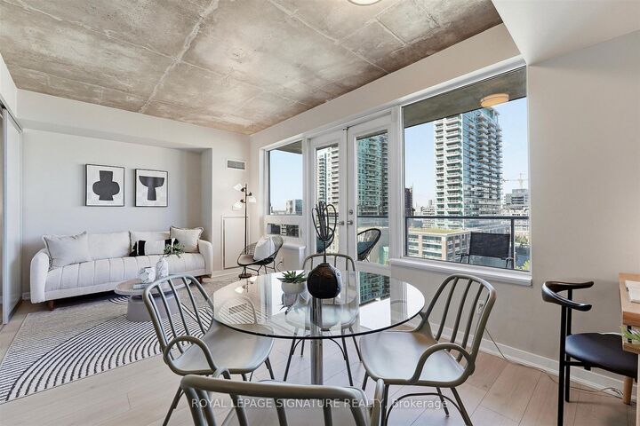 Property Photo:  59 East Liberty Street 1010  ON M6K 3R1 
