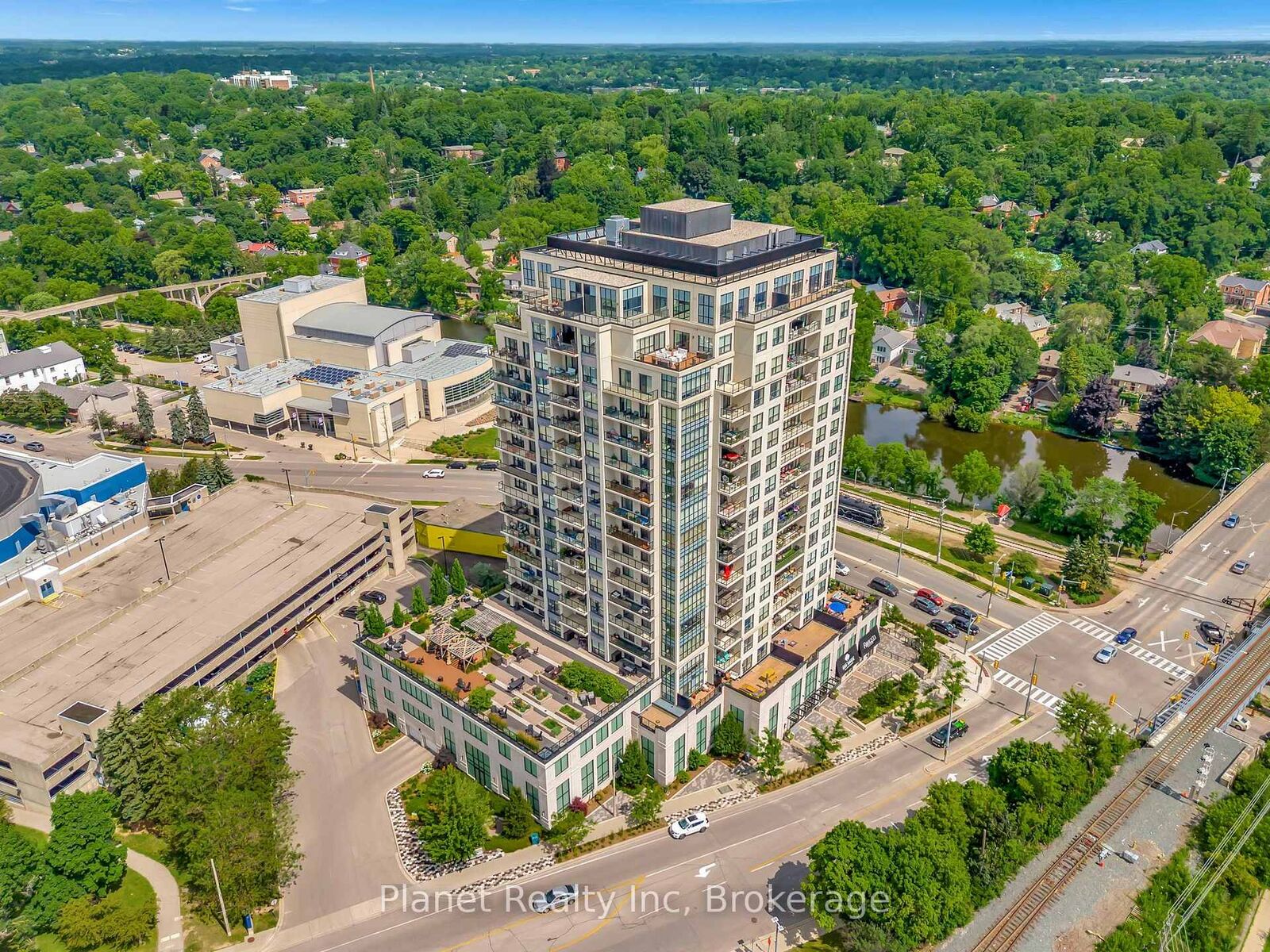 Property Photo:  160 Macdonell Street 508  ON N1H 0A9 