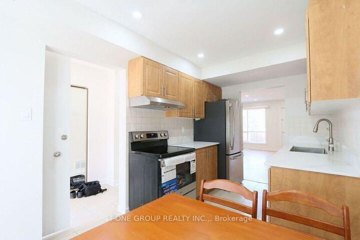 Property Photo: 8 Liszt Gate 9 ON M2H 1G7