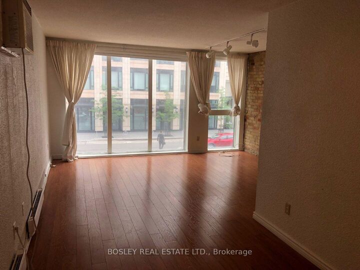 Property Photo:  160 Davenport Road 2nd Floor, Apt 2  ON M5R 1J2 