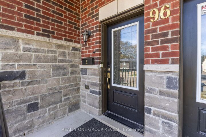 Property Photo:  96 Cromwell Avenue 2  ON L1J 4T6 