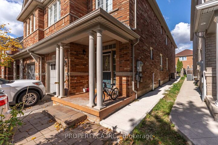 Property Photo:  3067 Cabano Crescent S Basement  ON L5M 0C6 