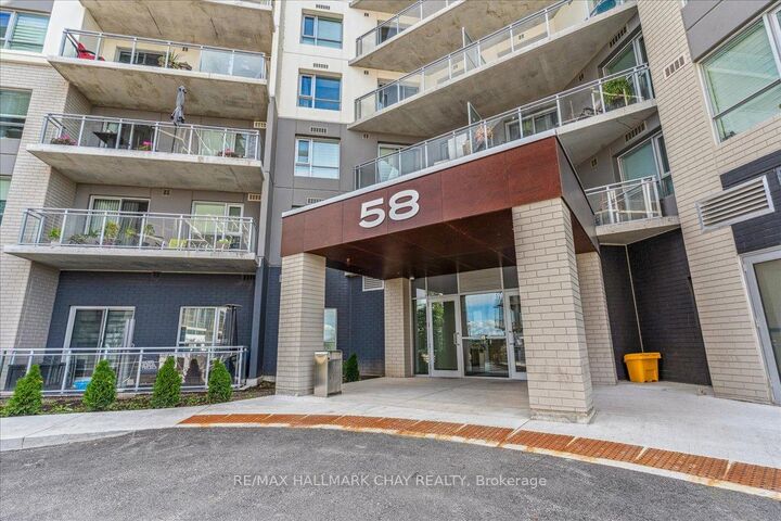 Property Photo:  58 Lakeside Terrace 1110  ON L4M 0H9 