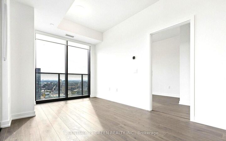 Property Photo:  30 Francis Street S 2712  ON N2G 1H7 