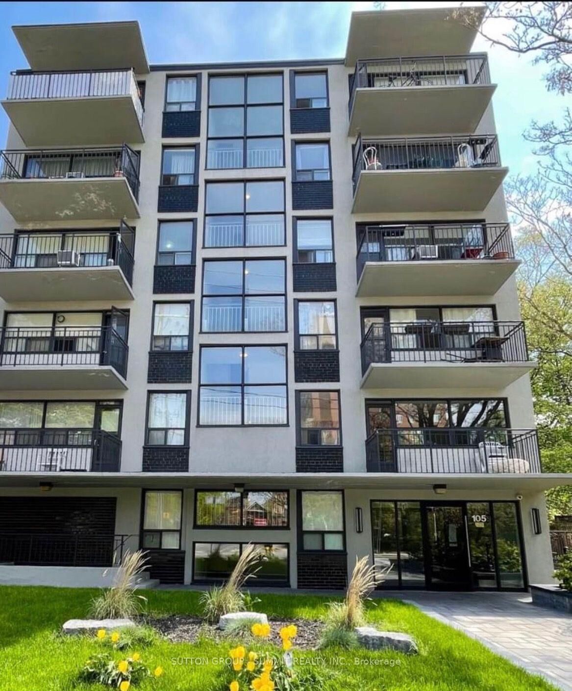 Property Photo:  105 Raglan Avenue 302  ON M6C 2K7 
