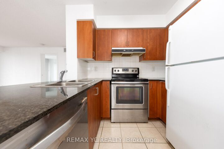 Property Photo: 5500 Yonge Street 2410 ON M2N 7L1
