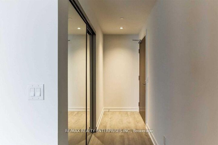 Property Photo:  1926 Lake Shore Boulevard W 3607  ON M6S 1A1 