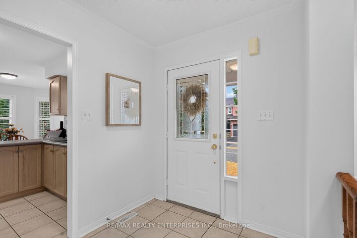 Property Photo: 5555 Linwell Place ON L5M 6L7