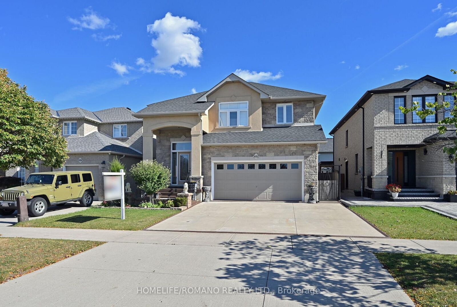 Property Photo:  1052 Greenhill Avenue  ON L8G 5G9 