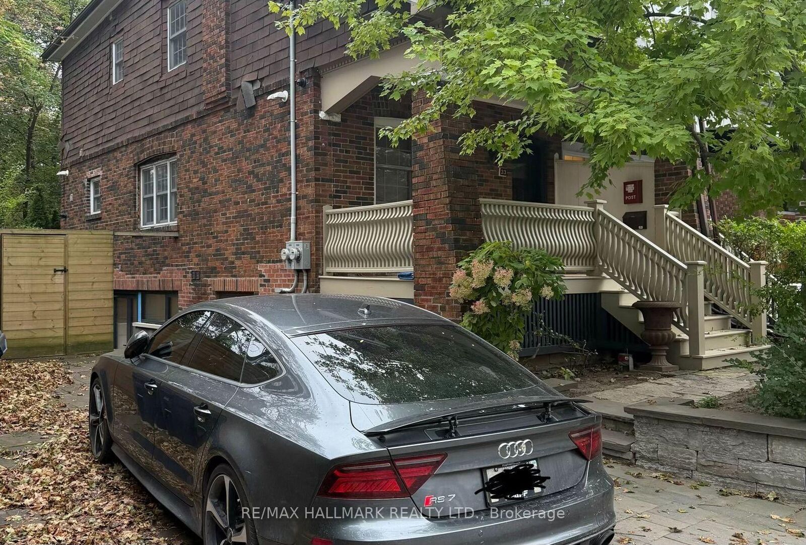 Property Photo:  33 Hillsdale Avenue W  ON M5P 1E9 