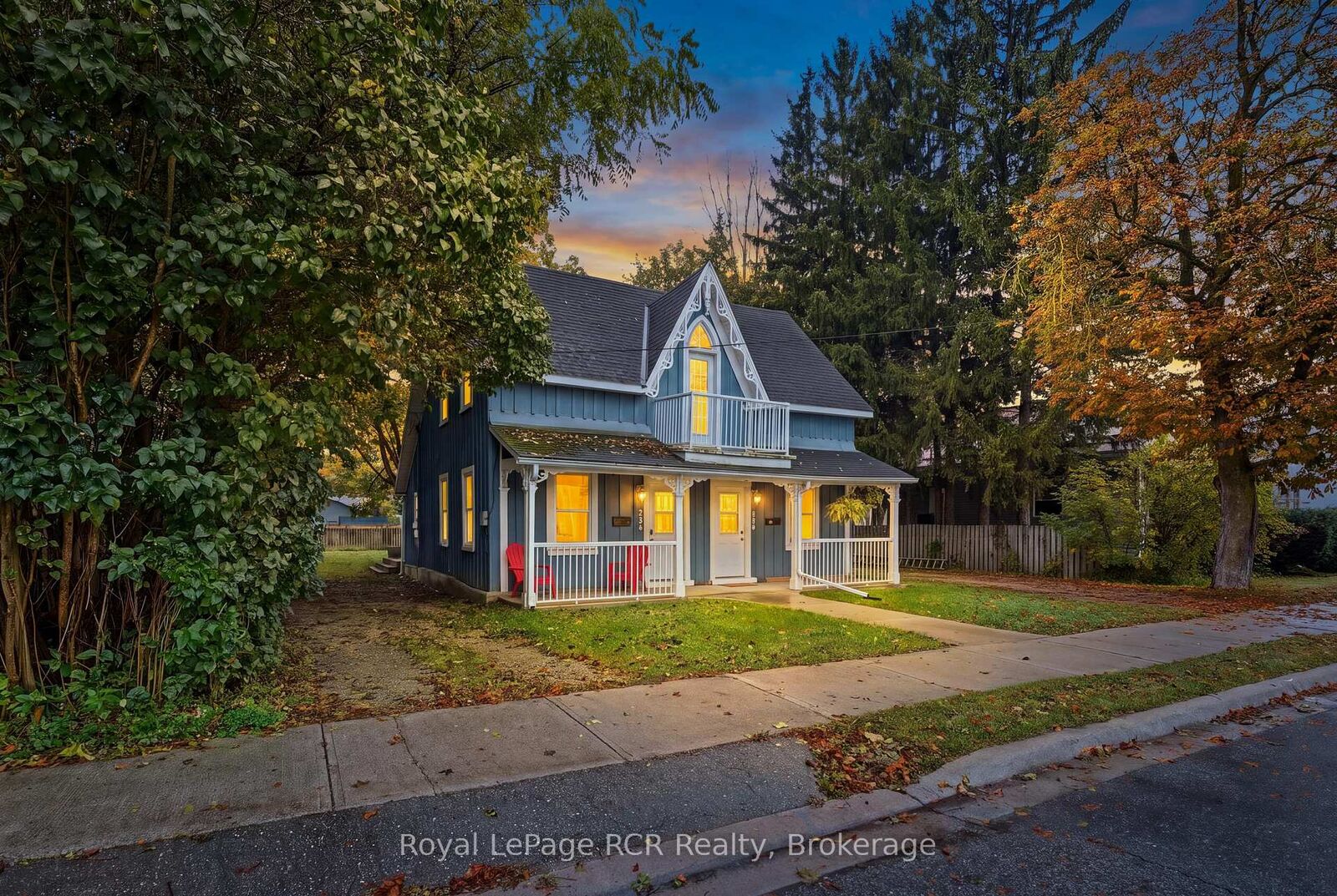 Property Photo:  234 Elma Street E  ON N4W 2H9 