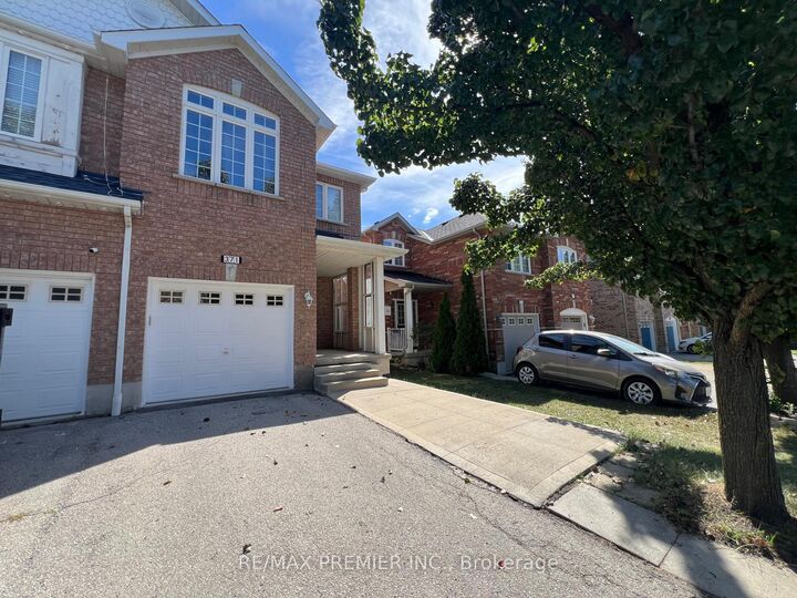 Property Photo:  371 Krotone Crescent  ON L5W 1T7 