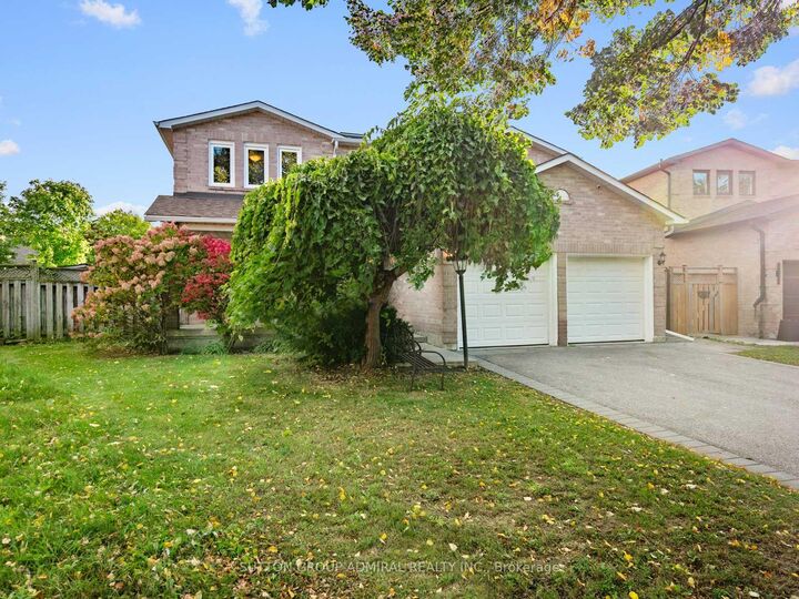 Property Photo:  11 Espby Court  ON L4C 9L2 
