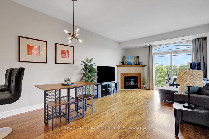 Property Photo:  711 Churchill Avenue N 402  ON K1Z 5G6 
