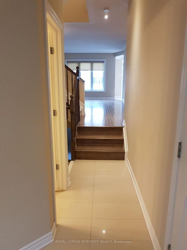 Property Photo:  348 Tourmaline Crescent  ON K2J 5X4 