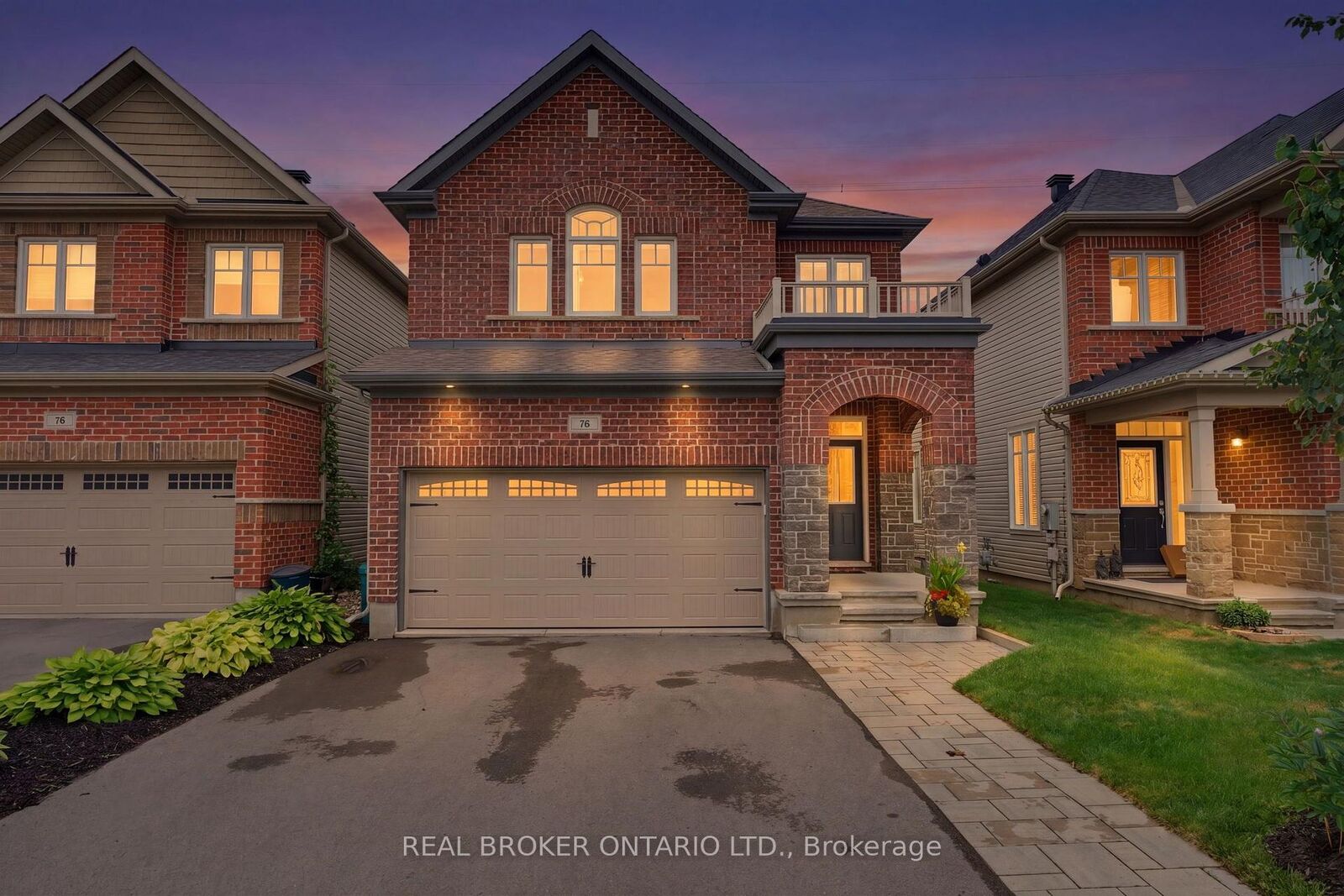 Property Photo:  76 Tapadero Avenue  ON K2S 1E7 