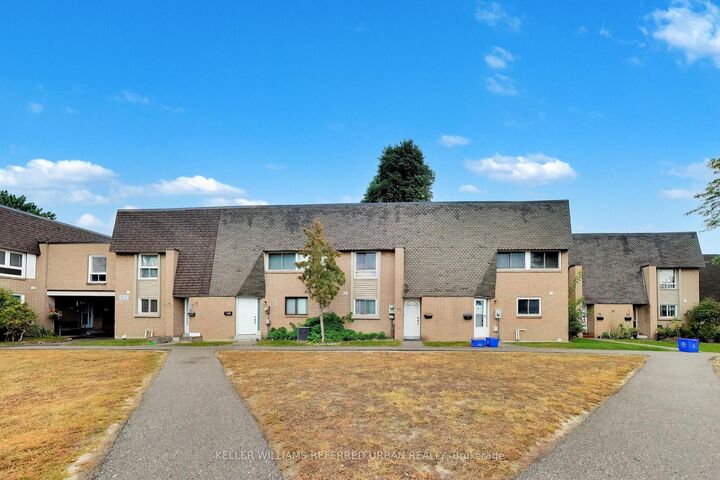 Property Photo:  1235 Radom Street 62  ON L1W 1J3 