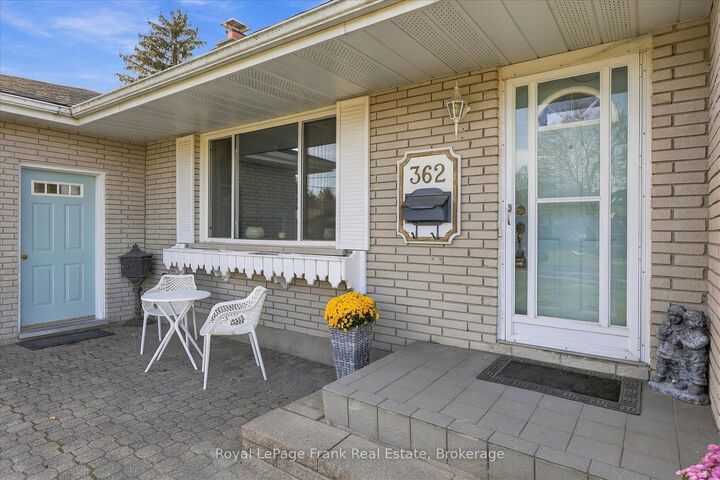 Property Photo:  362 Simons Avenue  ON K9K 1E7 