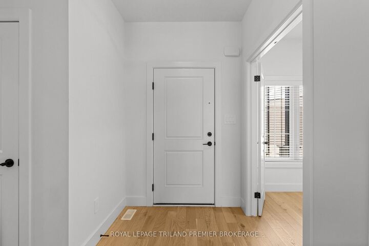 Property Photo:  1346 Bush Hill Link N/A  ON N6G 0X6 