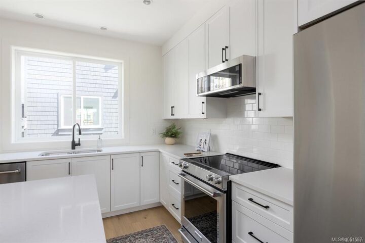 Property Photo:  10145 Fifth St #9  BC V8L 0E4 