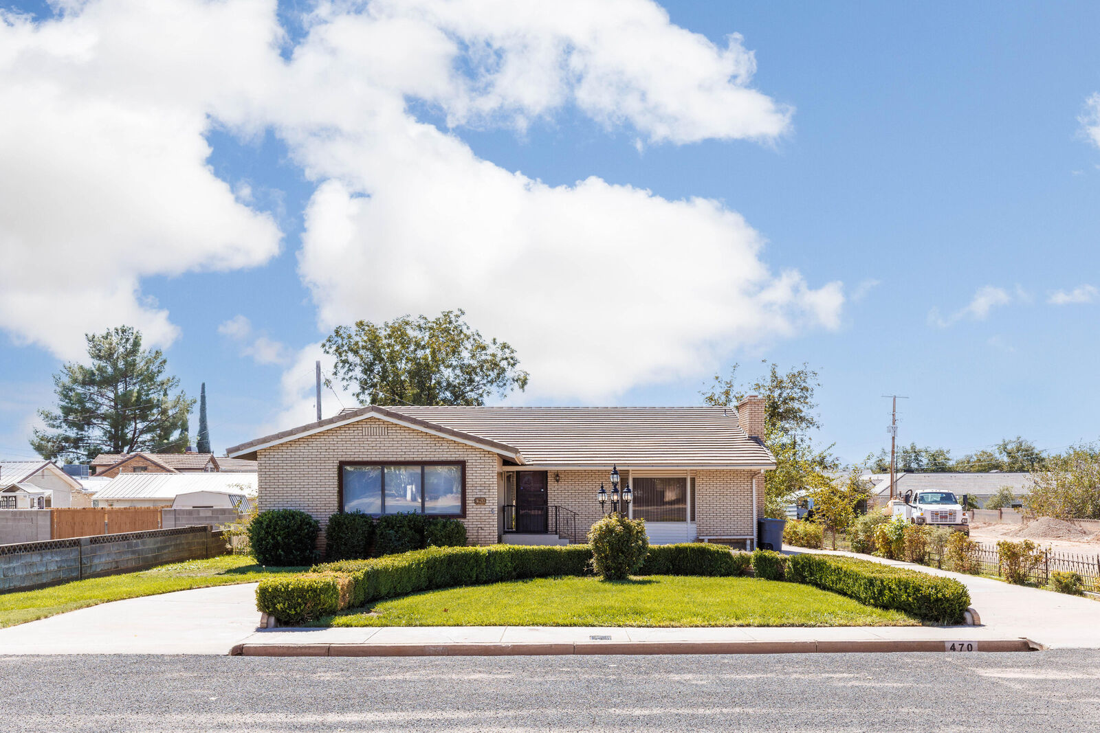 Property Photo:  470 E 400 S  UT 84770 