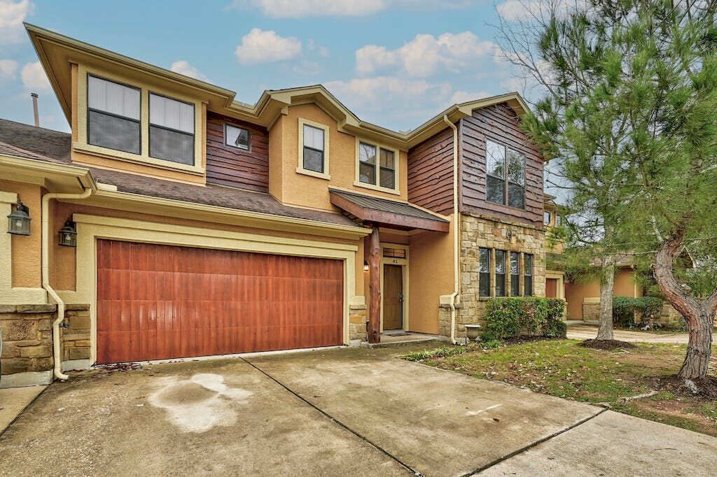 Property Photo: 6701 Covered Bridge Drive 41 TX 78736