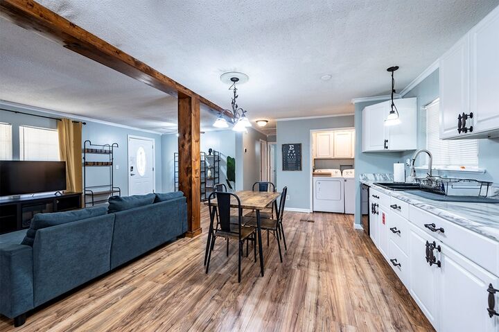 Property Photo:  2430 Beachview Drive  GA 31705 