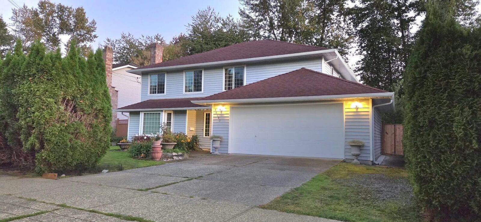 Property Photo:  15290 112 Avenue  BC V3R 8Y8 