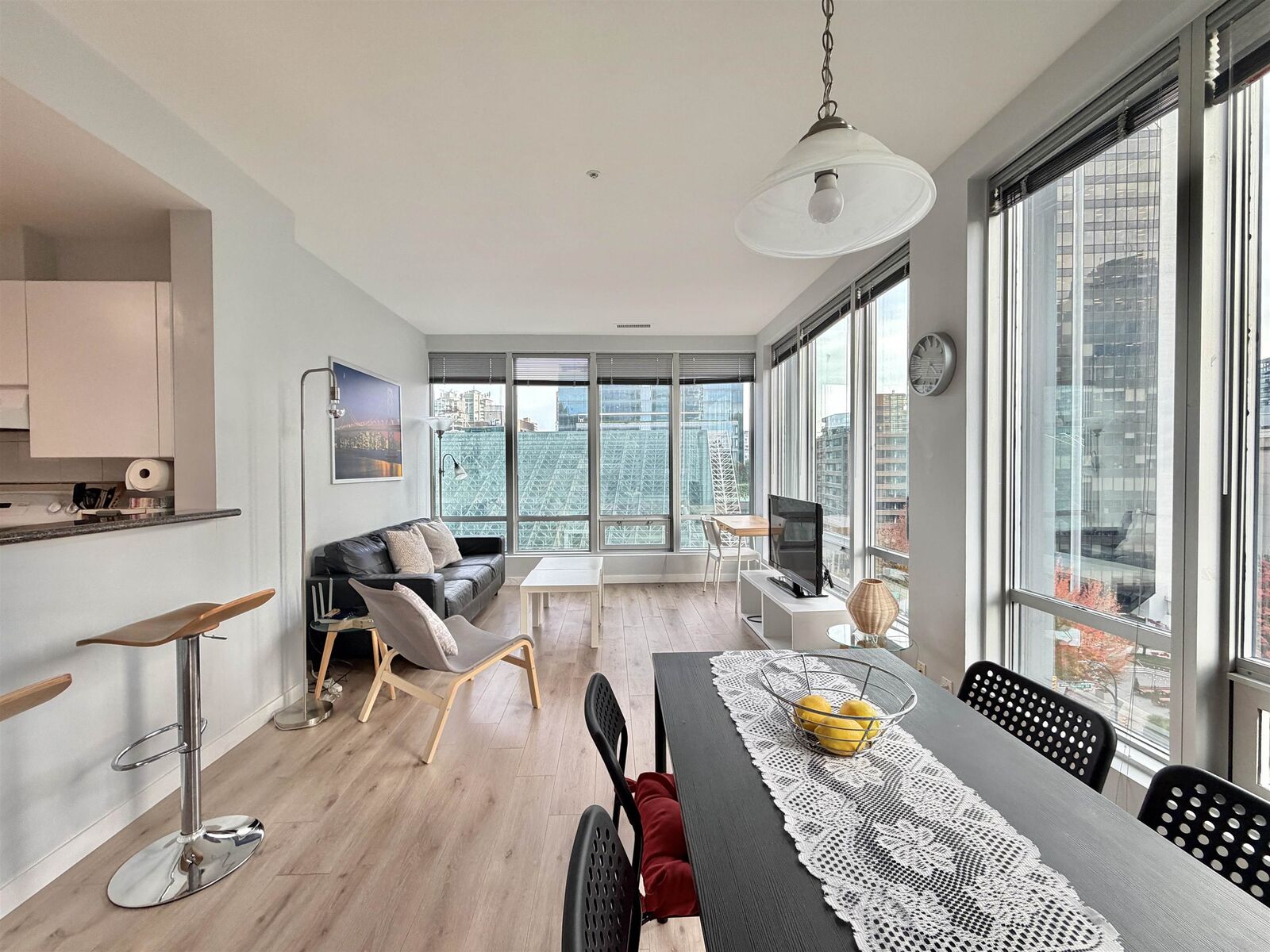 Property Photo:  989 Nelson Street 501  BC V6Z 2S1 