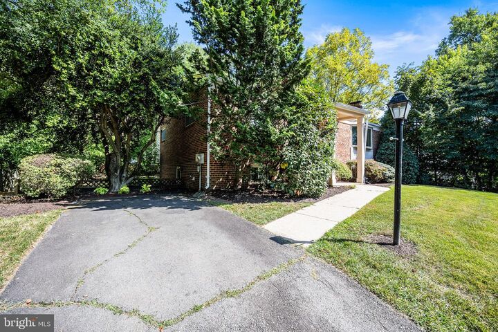 Property Photo:  1317 Macbeth Street  VA 22102 
